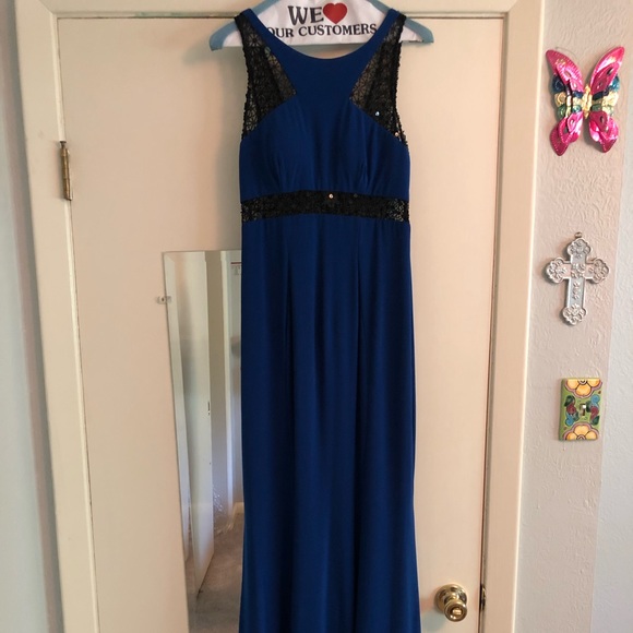 Long dress - Picture 6 of 6